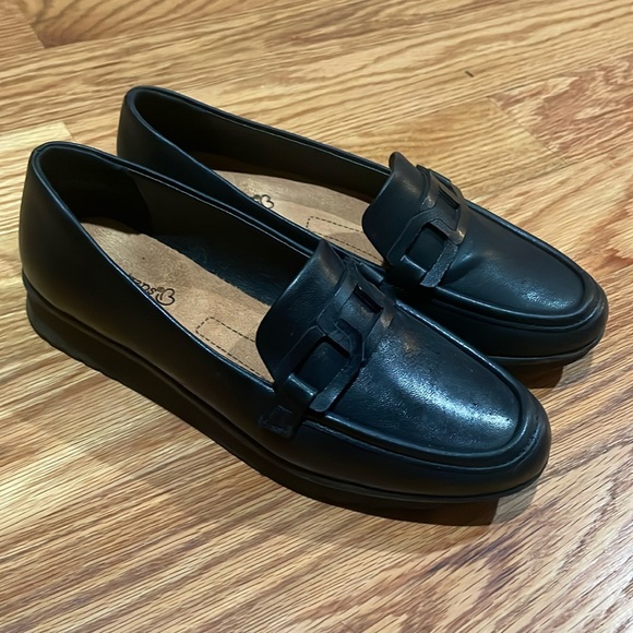 baretraps memory foam shoes